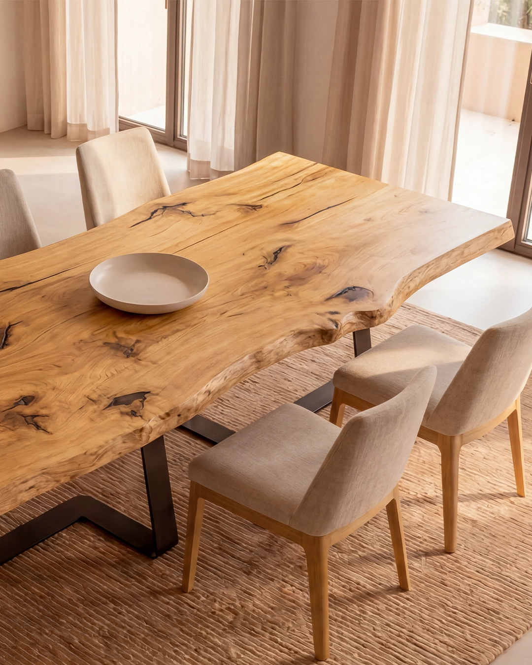 Natural Chic dining table - Image 3